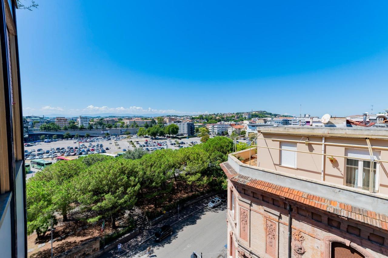 Piazza Salotto & Stazione Comfy Apartment Pescara Exteriér fotografie